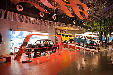  微软借鉴任天堂模式将利用动视暴雪IP开发小型游戏